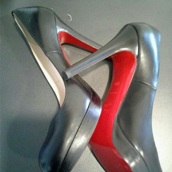 shoes - Picture 3 of 4